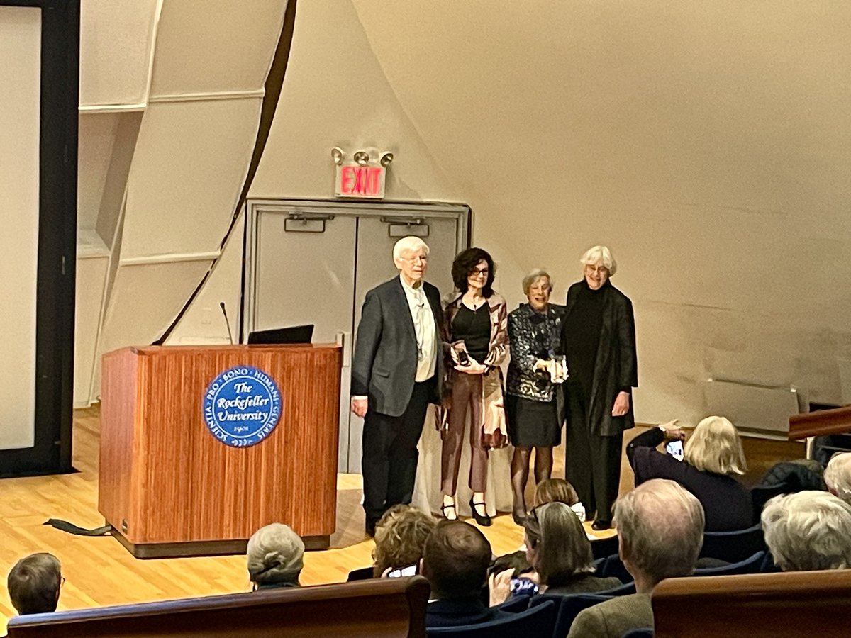 ꪑꪖꪀꪮ꠹ ᛕꪊꪑꪖ᥅ 🤓| (@manoj_kumar04) on Twitter photo Fortunate to attend the 22nd Annual #WileyPrize in Biomedical Sciences celebrating the groundbreaking "Discovery of the Stem-cell Niche, from Concept to Molecular Understanding" at <a href="/RockefellerUniv/">Rockefeller University</a>. Congrats to Dr Raymond Schofield, Dr Judith Kimble, & Dr Allan Spradling, 🏆👏🏽👏🏽 Fortunate to attend the 22nd Annual #WileyPrize in Biomedical Sciences celebrating the groundbreaking "Discovery of the Stem-cell Niche, from Concept to Molecular Understanding" at <a href="/RockefellerUniv/">Rockefeller University</a>. Congrats to Dr Raymond Schofield, Dr Judith Kimble, & Dr Allan Spradling, 🏆👏🏽👏🏽