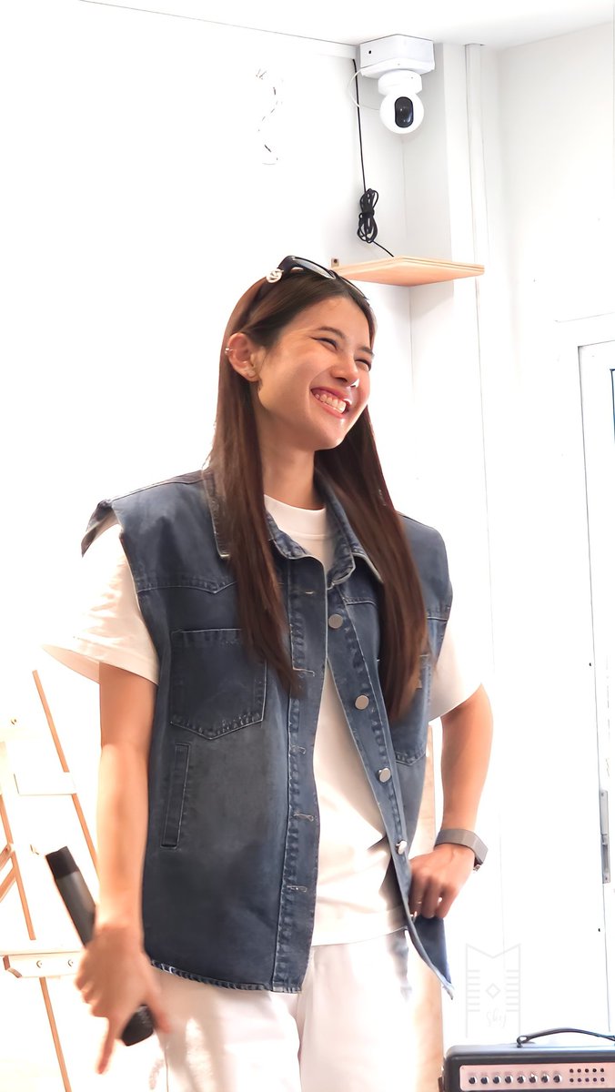 _sky___and's tweet photo. Keep Smiling. Keep Shining✨️

ROOTING FOR ANDA
#andaanunta
#AndaBeStrong https://t.co/6HjpSiFwFe