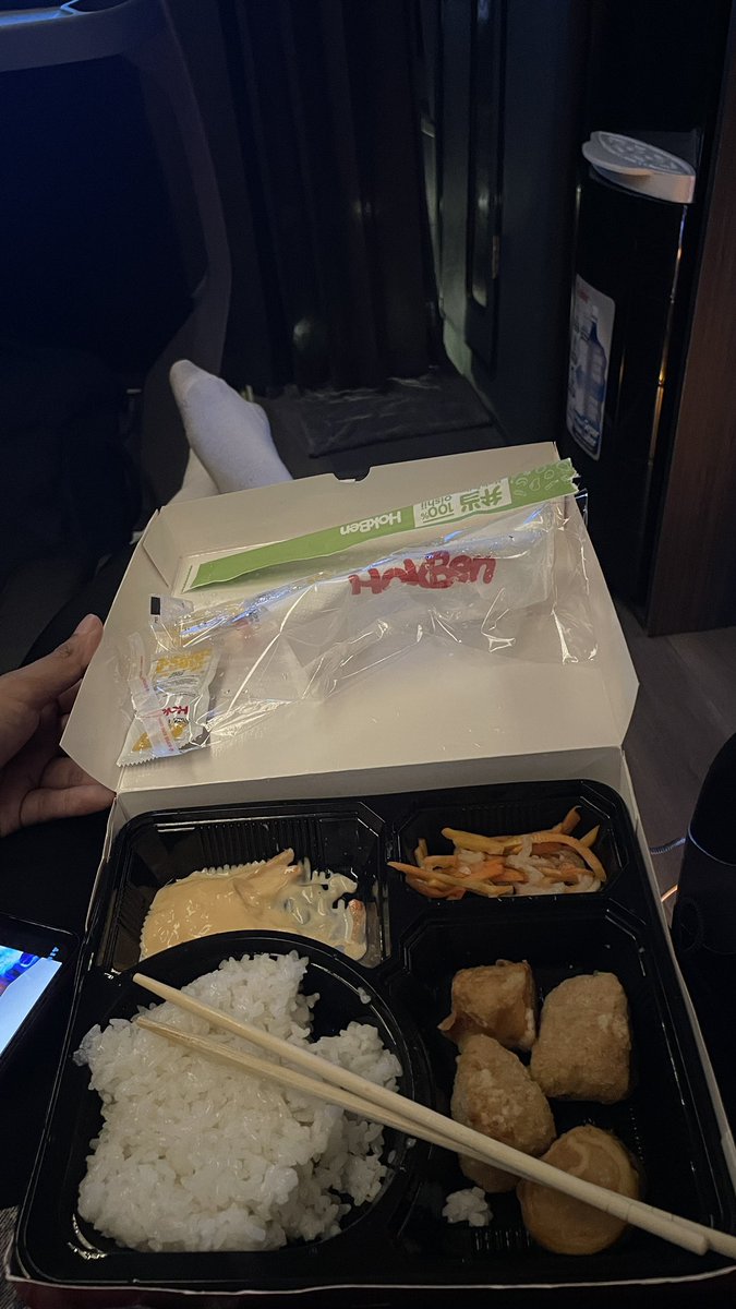 maulabcd's tweet photo. mudik report x Cititrans
Pulogebang 19:07
Surabaya Jl. Ahmad Yani (Agen Cititrans) 08:52

harga lebaran : 660
rating : 5/5 https://t.co/cYtxMg1c4F