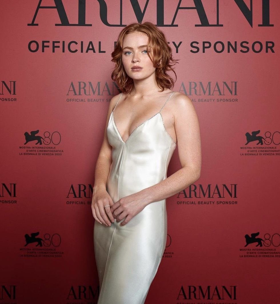_1_line_review's tweet photo. #StrangerThings #StrangerThings5 #FearStreetPartOne1994 actress #sadiesink Sadie Sink in #BikiniBeauty #bikini #bikini recent pics https://t.co/4zuW8HFXs2
