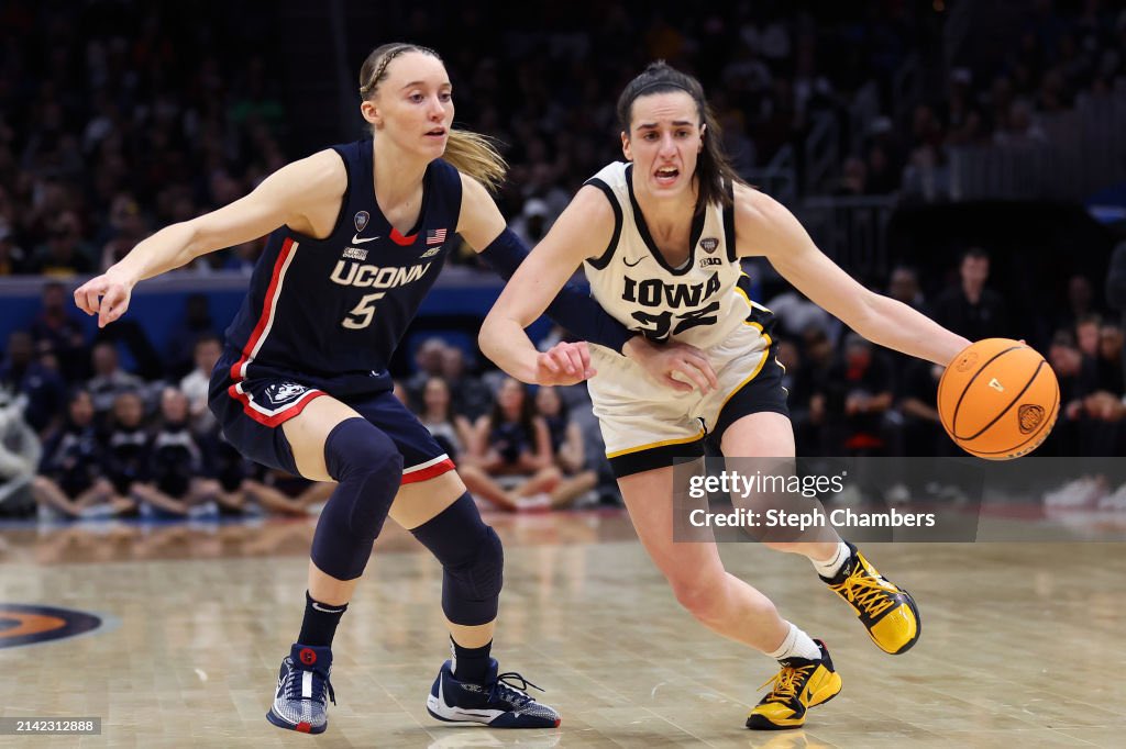 THIS GAME WAS HYPE. Caitlin Clark and the Iowa Hawkeyes advance to the final over Paige Bueckers and the UConn Huskies! @CaitlinClark22 @IowaWBB @WFinalFour #WFinalFour 📸: @StephChambers76