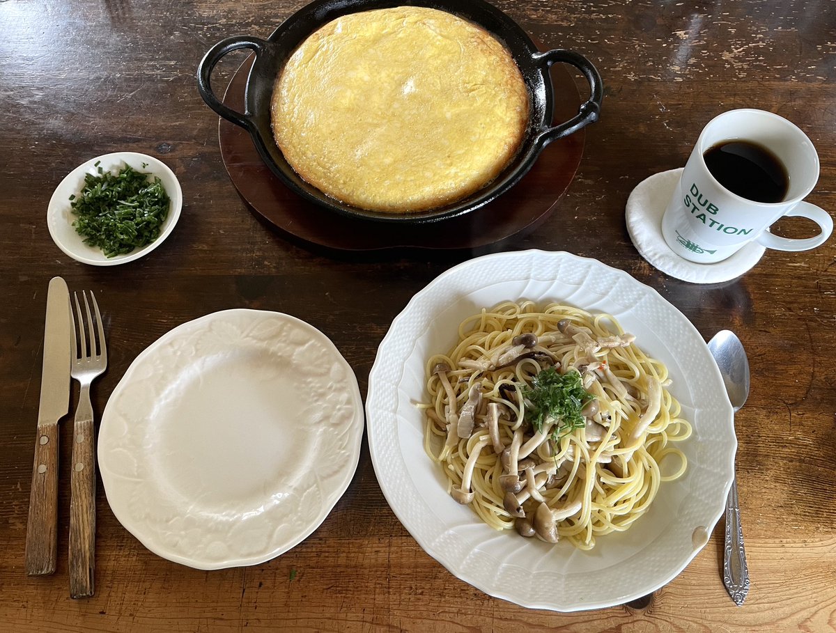 しめじ.しいたけペペロンチーノとうふ.チーズオムレツ