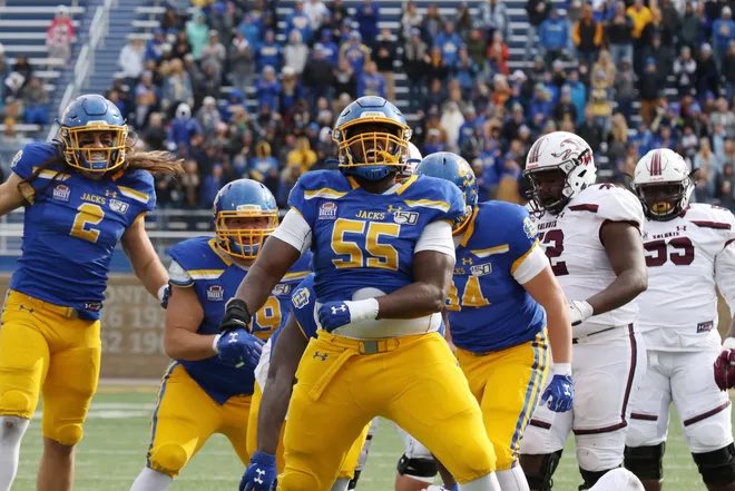 After a great Junior Day visit, I am grateful to receive an offer from South Dakota State University! Thank you for the opportunity! @GoJacksFB @SDSURogers3 @CoachBibbs52 @CoachBobbit @RingsNthingsCA @TerrenceMackey2 @CentralEaglesFB @FMPMentoring