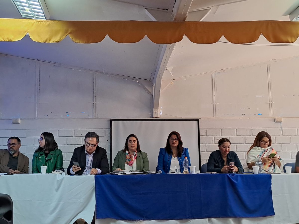 modatimachoapa's tweet photo. 22 veces la Sanitaria @AguasSanIsidro en #Pichidangui  a sido multada por infringir la norma d agua potable, multas q no han sido ni siquiera canceladas informó @SeremiSalud_Coq  lo q refleja la impunidad con q actúa dicha Sanitaria. Reunión Com. Investigadora Congreso en terreno https://t.co/A5RigPsNO1