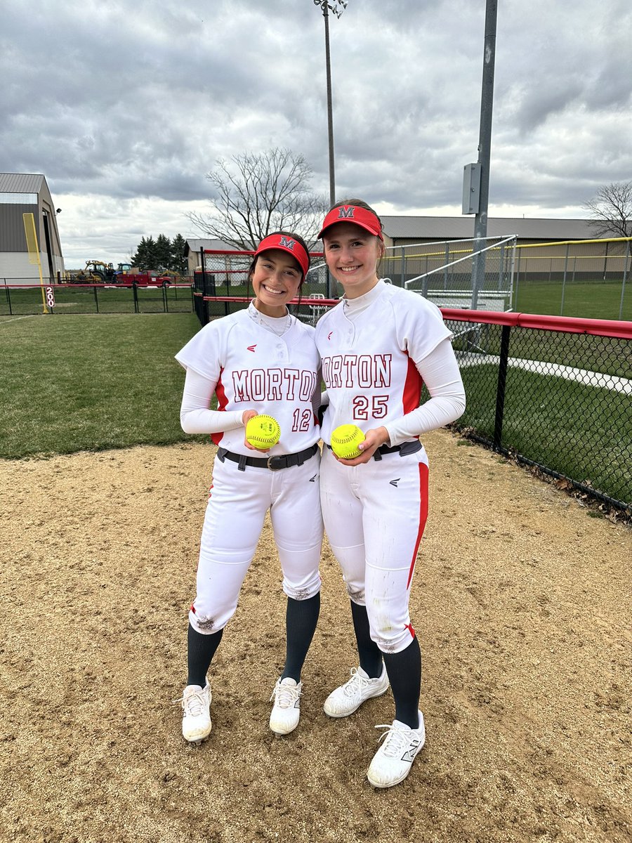 Good competitive game today against Dee-Mack. Both teams had some great defensive plays. 
Shoutout to Lyv Springer and Ellie VanMeenen for each having a home run. Riley Gashaw with the walk off to score Addi Guerra. Great job Potters!