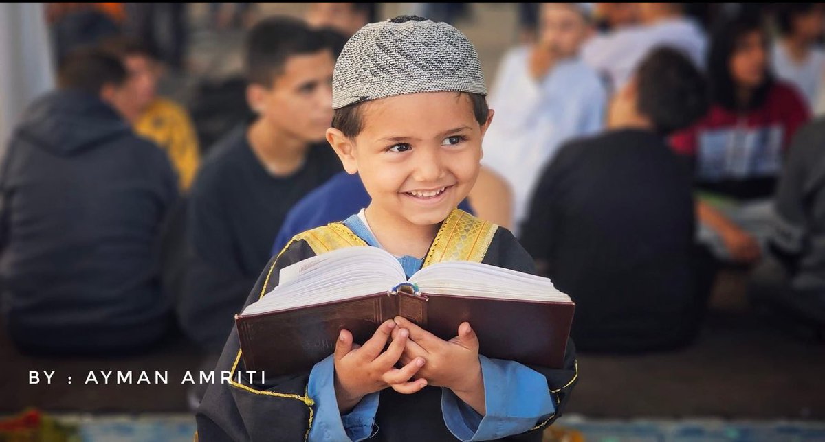 amansouraja's tweet photo. في ليلة السابع والعشرين من رمضان وبعد 6 أشهر من جرائم الحرب وتكالب أمم الأرض على أهل غزة،يجتمع أهل غزة لختم القرآن الكريم والدعاء تحت القصف من الصهاينة والخذلان والخيانة من العرب والمسلمي�� وهذا من أسرار صمود أهل غزة وصبرهم حتى يكتب لهم الله النصر الكامل على أعدائهم #ليله_27 #غزه_تقاوم #فلسطين