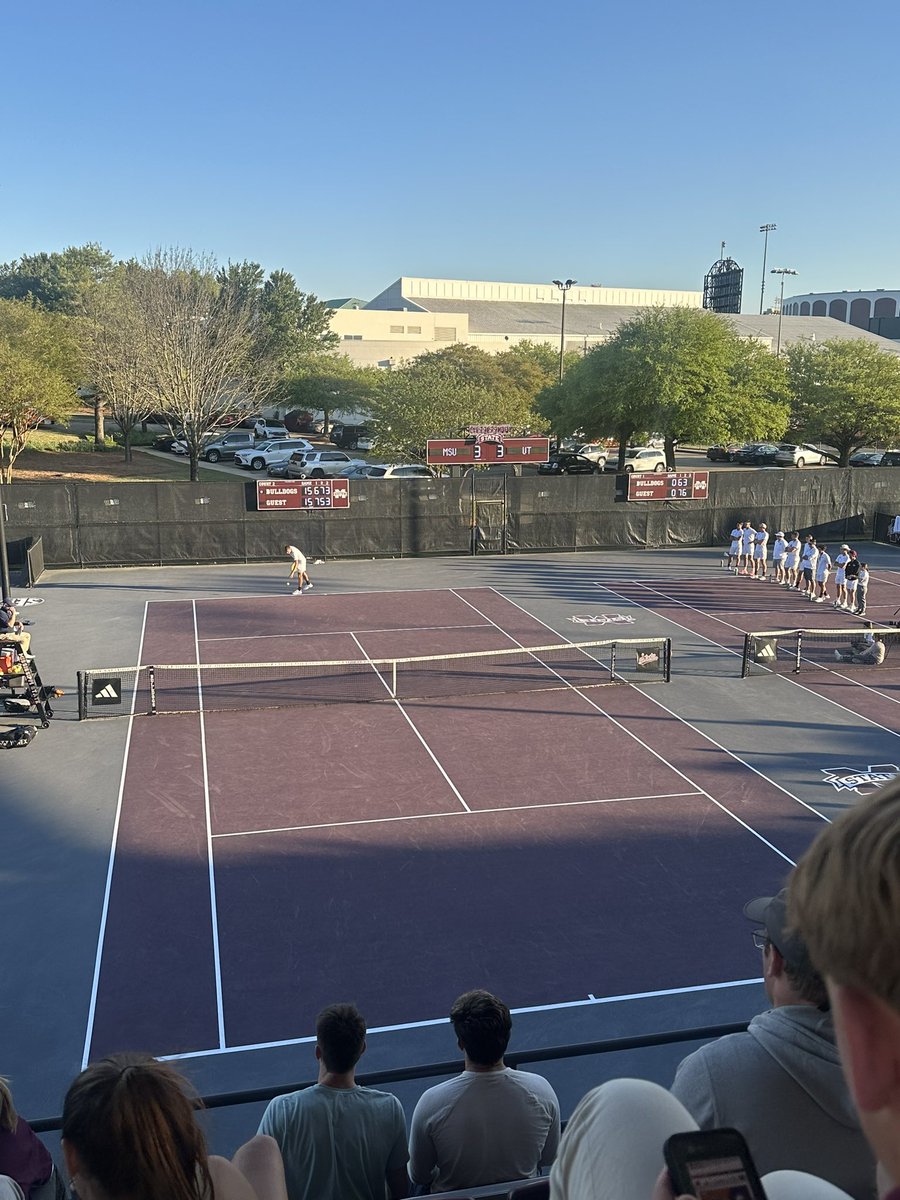 I have to say, I have never been to collegiate tennis match, but the energy and fan engagement is insane. 100/10 experience, especially with this tension-filled final set.