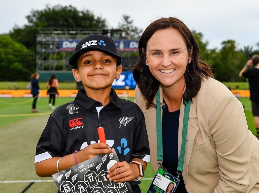 Last game for the NZ summer tomorrow 🙌🏼 My absolute highlight has been getting a chance to chat to the ANZ coin toss kids and seeing how much joy they have in the game. That’s why we all started playing. Thanks for putting up with me @TVNZ @WHITE_FERNS @BLACKCAPS