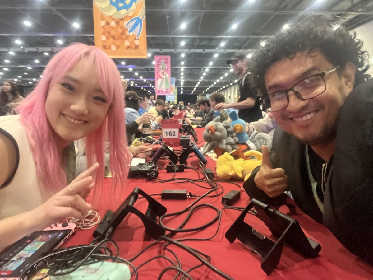 cybernated's tweet photo. Today at EUIC I met and I had the chance to play with @Nekkra. Outstanding VGC player, brilliant caster, beautiful person! https://t.co/cNBXmiMjre