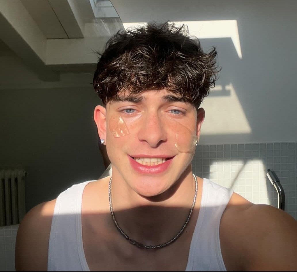 driptslow's tweet image. ⠀⠀
، ، 🌊：skincare 
⠀⠀