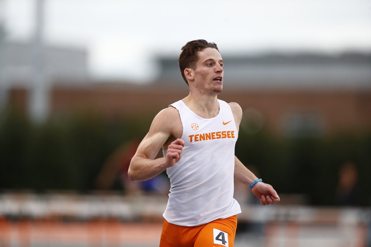 ⚡️ ᴄʟᴇᴍᴇɴᴛ ᴅᴜᴄᴏꜱ ⚡️ Clem’s time in the Men’s 400m Hurdles hits the books - NCAA #1 - World #3 - Tennessee All-Time #3 ⏱️ 49.03