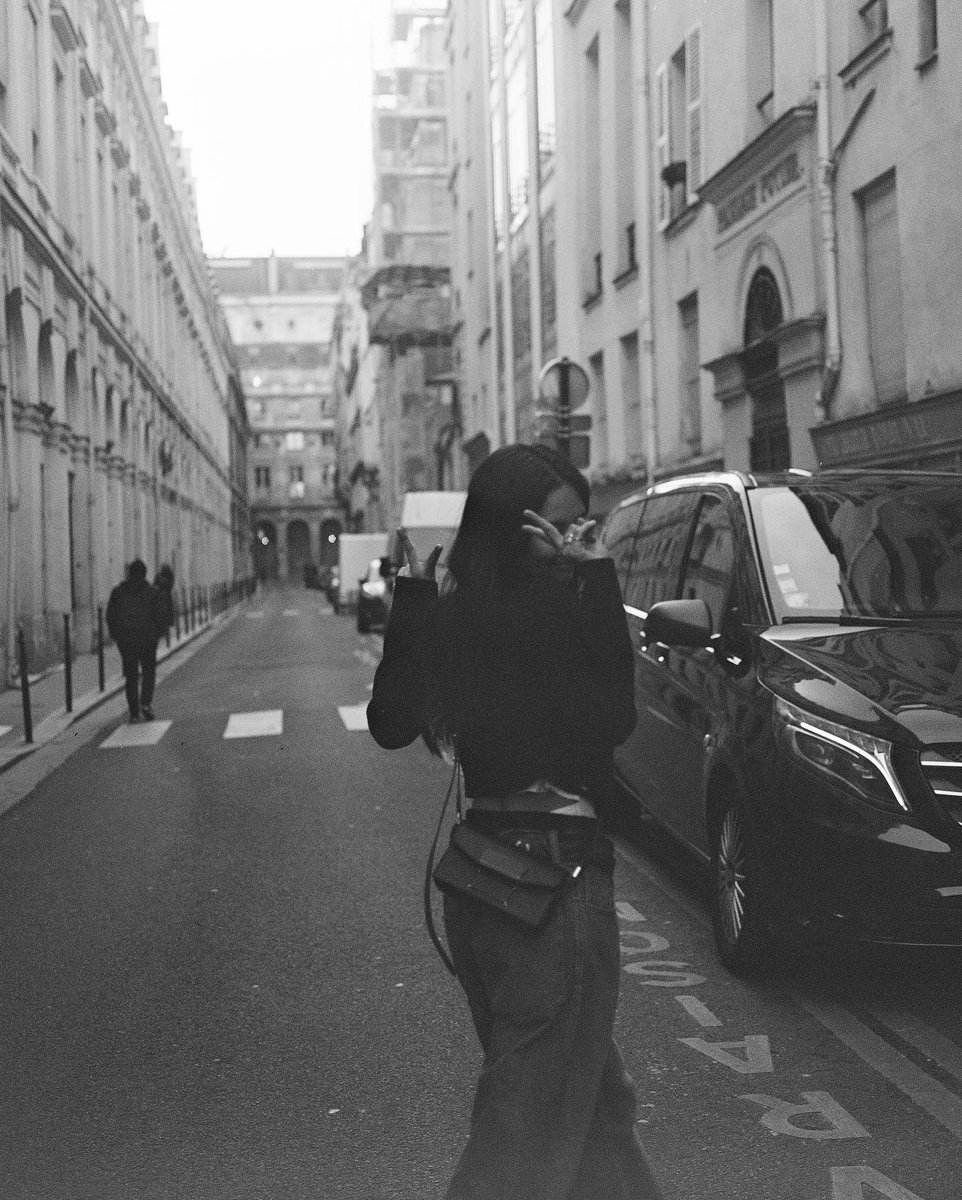 jennie in paris