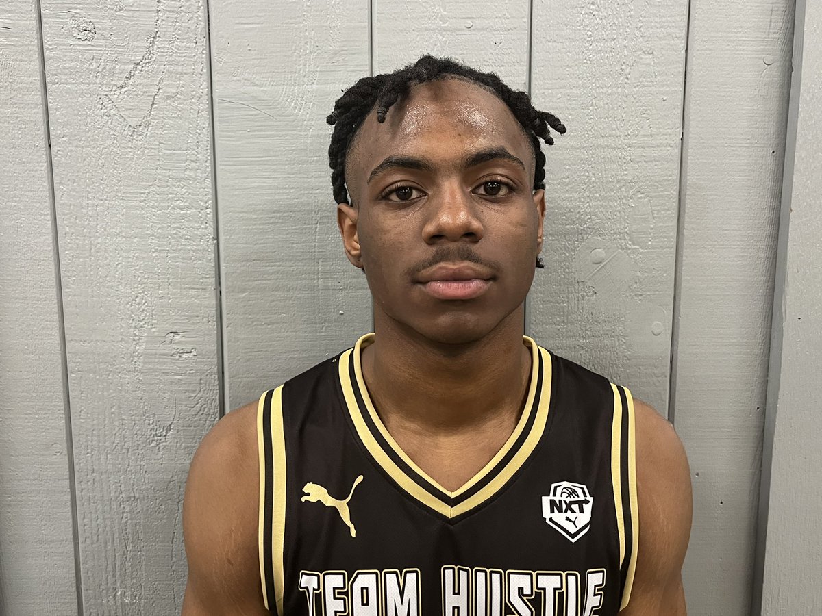 POTG: Devon Hodges came up clutch in OT to get his Team Hustle Team out early in Grand Rapids. ✅ Highly Competitve ✅ Great Communicator ✅ Leads Well ✅ High Level Playmaker @DHodgesSmith11 | @PRO16League | @NxtProHoops |