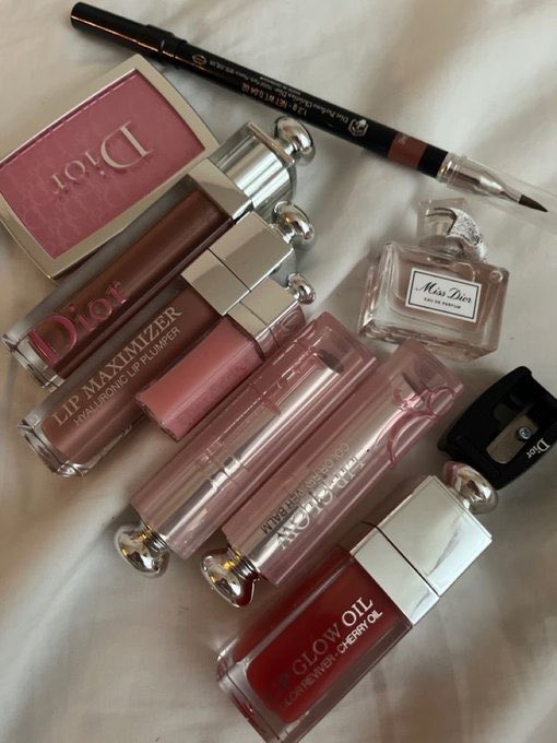 Lvspink0's tweet photo. 𝒟𝒾𝑜𝓇 https://t.co/fG140DLOVs