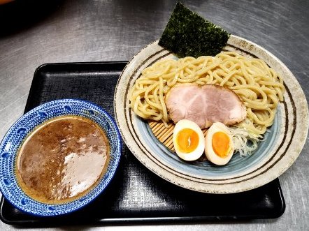 女将さんの賄いで味チェック その4

魚介豚骨つけ麵
「安定の味😋麺が美味しい。
居酒屋なのにつけ麵が出るのが分かります👍」

#茨城県 #神栖市 #居酒屋 #古都の波 #茨城グルメ #グルメ #食事 #料理 #ラーメン #つけ麵