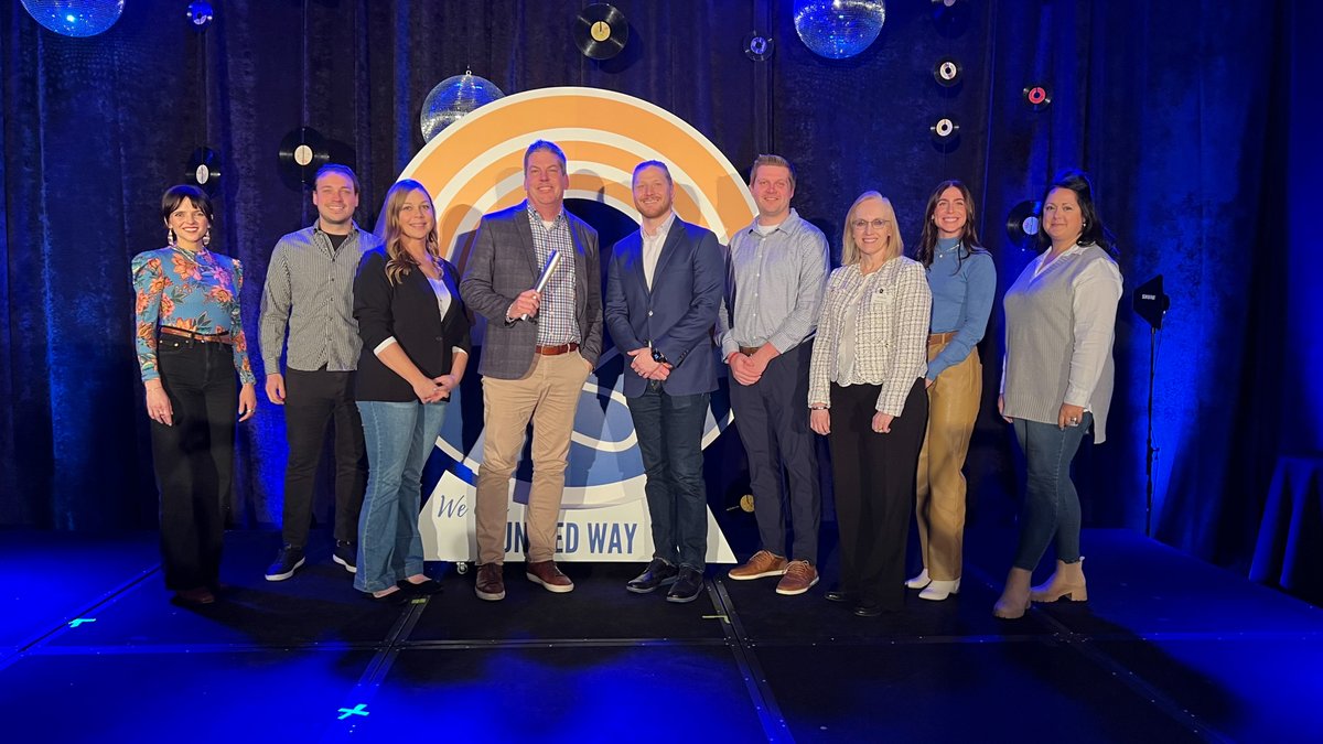 EideBaillyLLP's tweet photo. Our Fargo office recently attended the @UnitedWayFargo Community Celebration and Annual Meeting, where they were awarded #3 for Top 50 Most Generous Workplaces and #6 for Top 25 Most Engaged Workplaces! 🎉 Congrats to our Fargo team for this amazing recognition! #EBDoingGood https://t.co/ZJNccjjrOJ