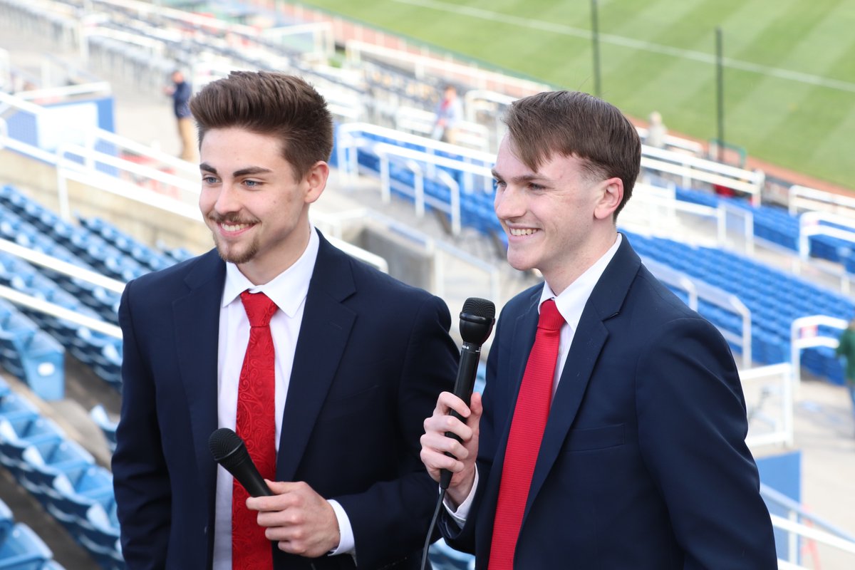 It's opening night for the @salemredsox and for our SMA play-by-play broadcast duo of @gioheater and @cbhill. Watch and listen to our guys all summer long milb.com/salem. They're a fun listen (and they dress sharp too!) Soundin' good so far guy! #VTSMA