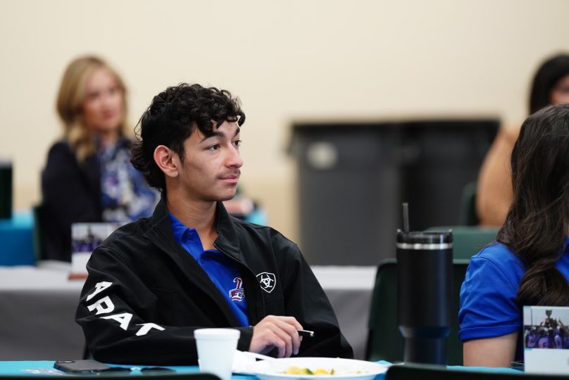 #TeamSISD conducted its final Superintendent’s Parent and Student Advisory Council meetings of the year. Thank you to the parents/students who participated! We had great conversations and focused on our path moving forward to continue achieving greatness in Socorro ISD.