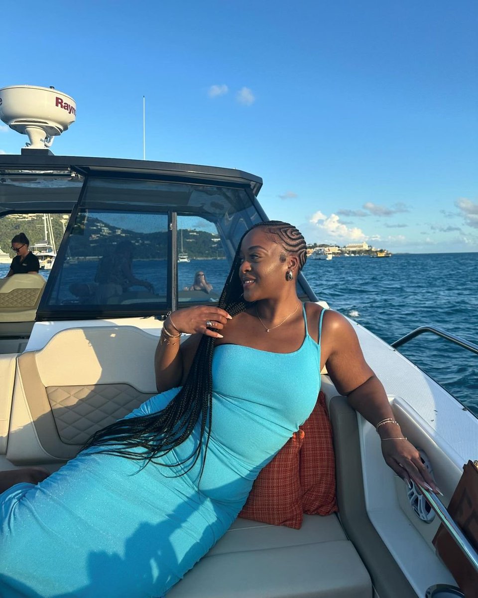 Cruising into the weekend like...🌊💙​
​
IG 📸: briareneesmith​
​
#VisitUSVI #NaturallyInRhythm #USVirginIslands #USVI #BoatLife #TropicalVacation #CaribbeanTravel #StThomas