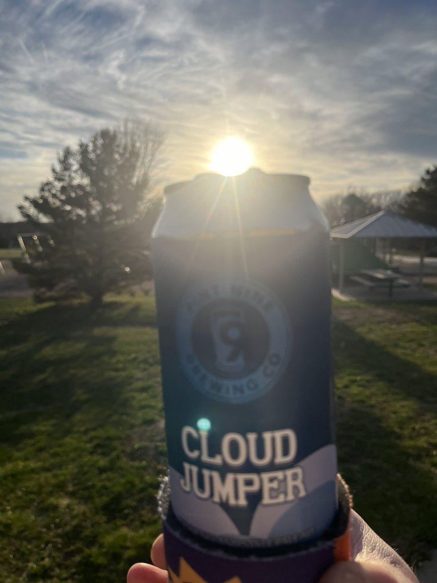 BigAlPal23's tweet photo. @USC1620 happy #OneBeerFriday from Mahoney state park https://t.co/I6vt2tQnc7