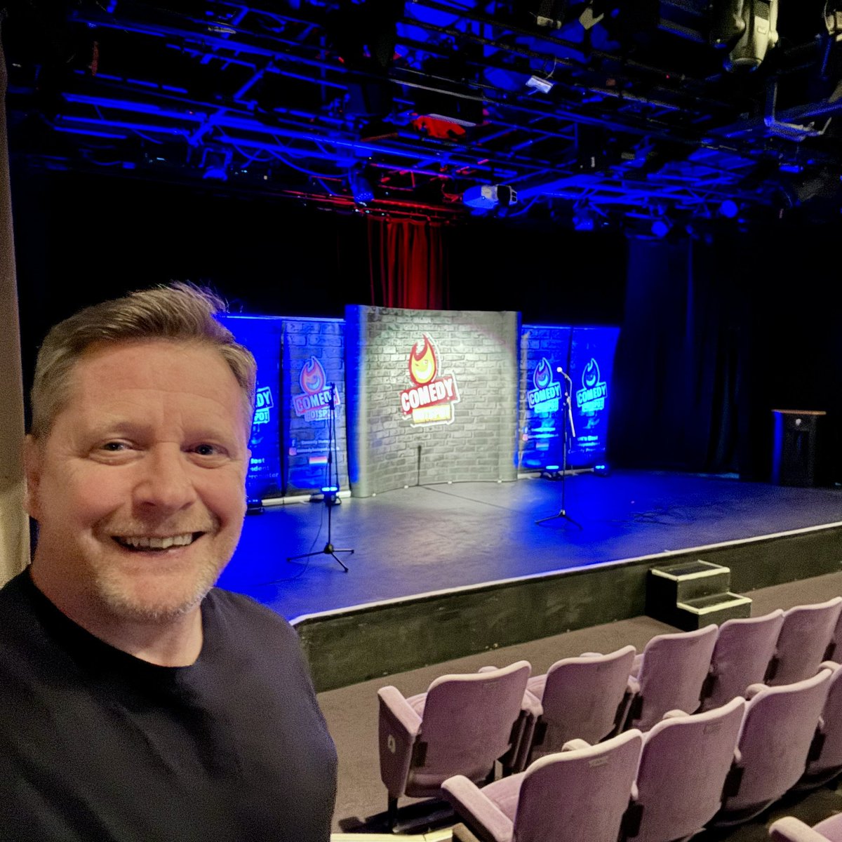 kdanielcomedy's tweet image. Who knew Watford was this good 🤷‍♂️ thanks @comedy_hotspot @PumpHouseCentre for a brilliant night 

Love these funny folk 
@ninia_benjamin 
@iandstone 
@HallsofRid 
@MCapozzola