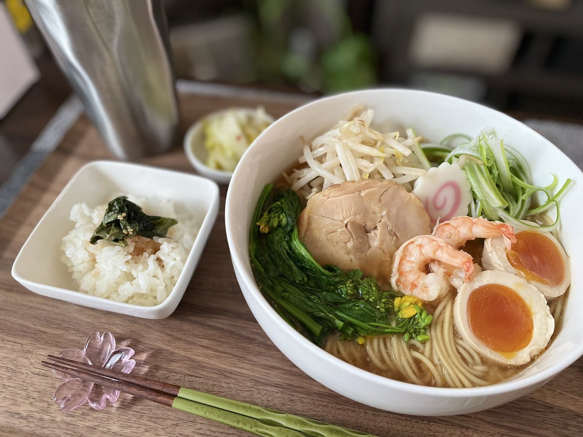 本日の朝ごはん☀️🍚
海老味噌拉麺🍜🦐🥢