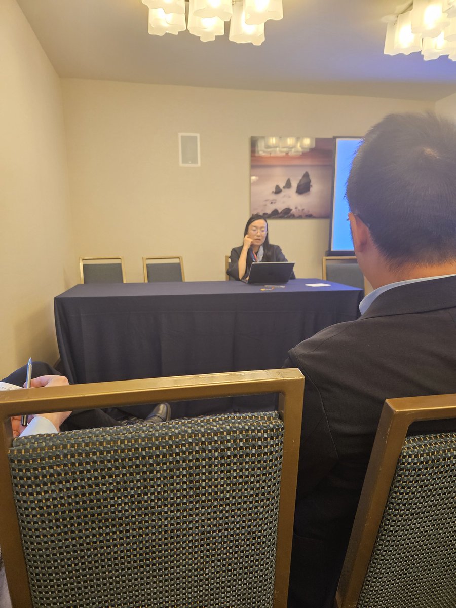 Listening to @VivianChang36 masterful discussant presentation for our maritime order, territorialisation and the seas Oceanic IR panel - most helpful comments! #ISA2024