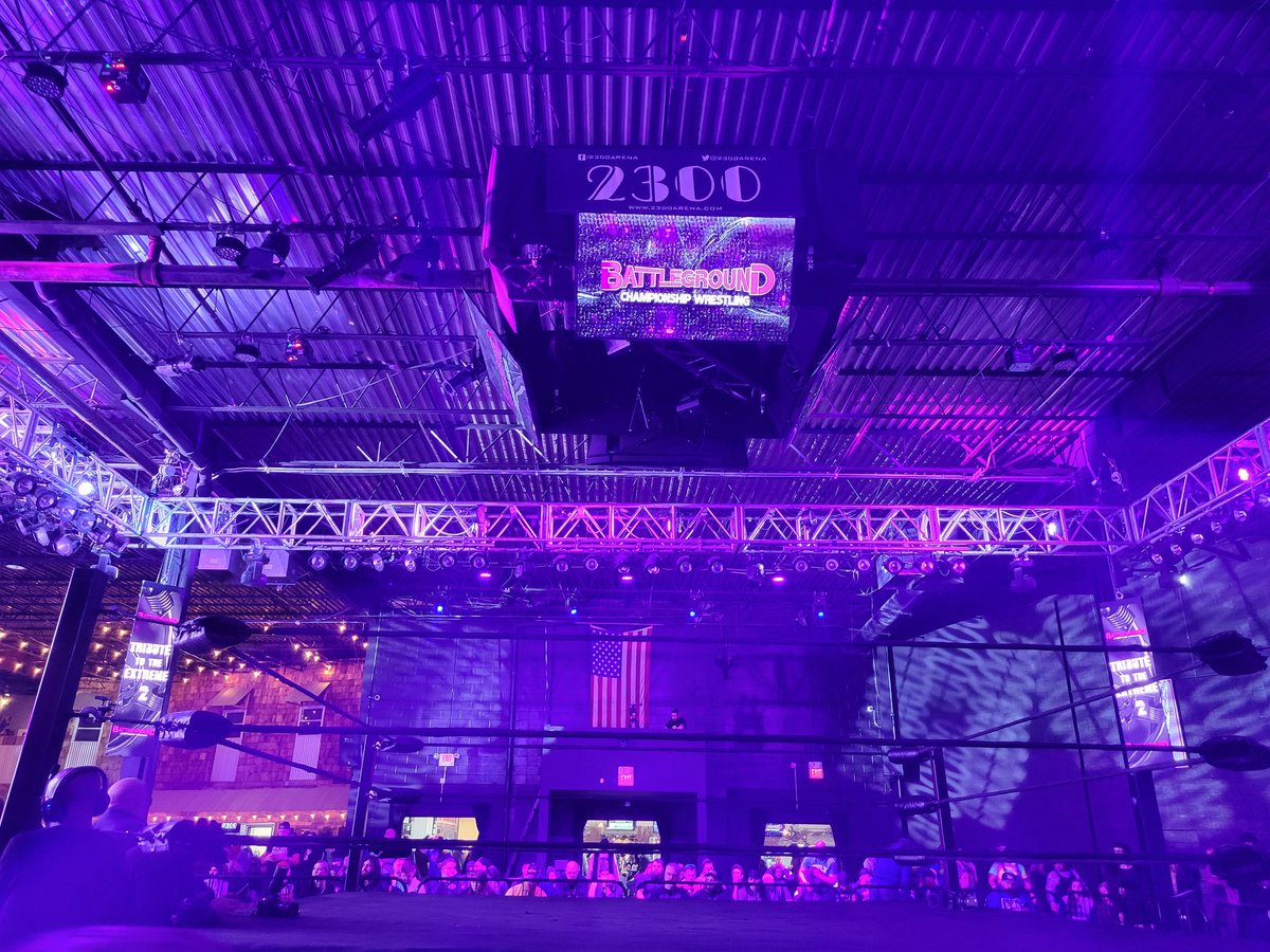 BigMikeySmallz's tweet photo. Reliving the mid-90's... #ECDub #Row2 #BCW #WrestleMania #WMXLWeekend #TributeToTheExtreme https://t.co/5DEdo8NLBd