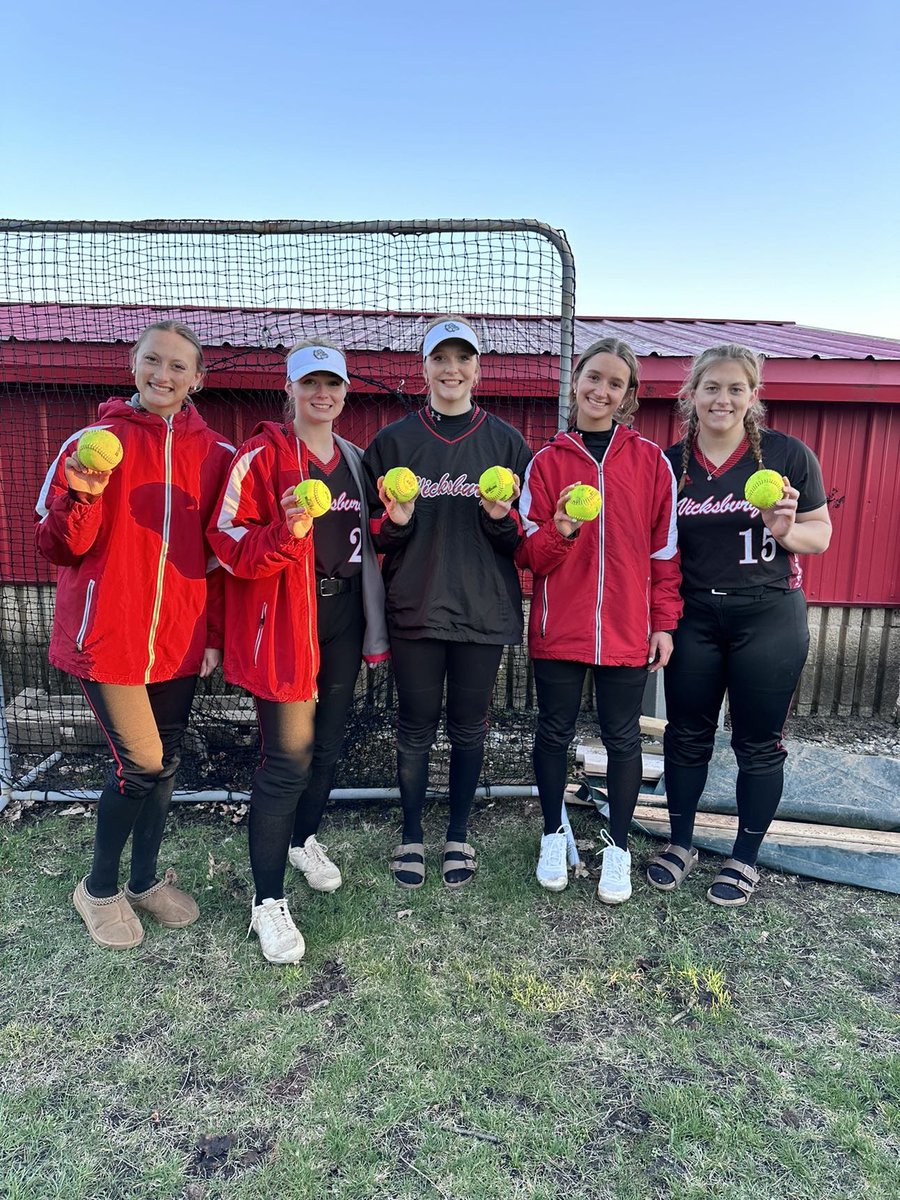 Vicksburg High School Softball tweet media