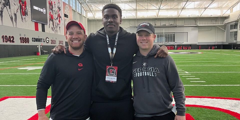 Three ⭐️ DE Trent Sellers visited #UGA & had several positive things to say about his visit “It was very impressive.” Sellers has multiple visits coming up: - #LSU April 13 - #Troy April 6th - #MississippiState April 20th - #Nebraska April 27th n.rivals.com/content/athlet…