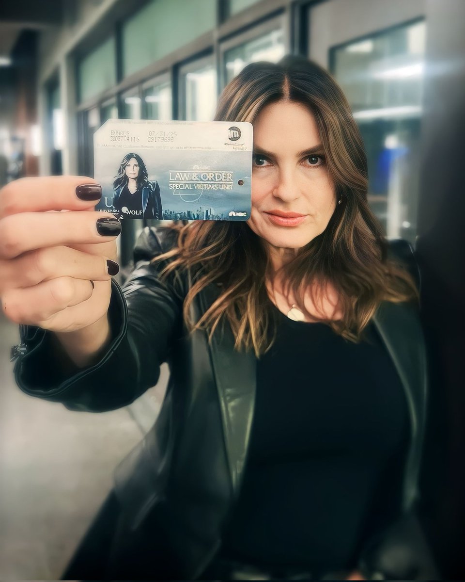 Man it sucks these things aren't made available globally SVU fans live all over the world its not fair to those who don't live in New York, can get to New York or know anyone in New York 😢 #LawAndOrderSVU #SVU25 #MariskaHargitay #OliviaBenson #notfair #allfansdeserveit