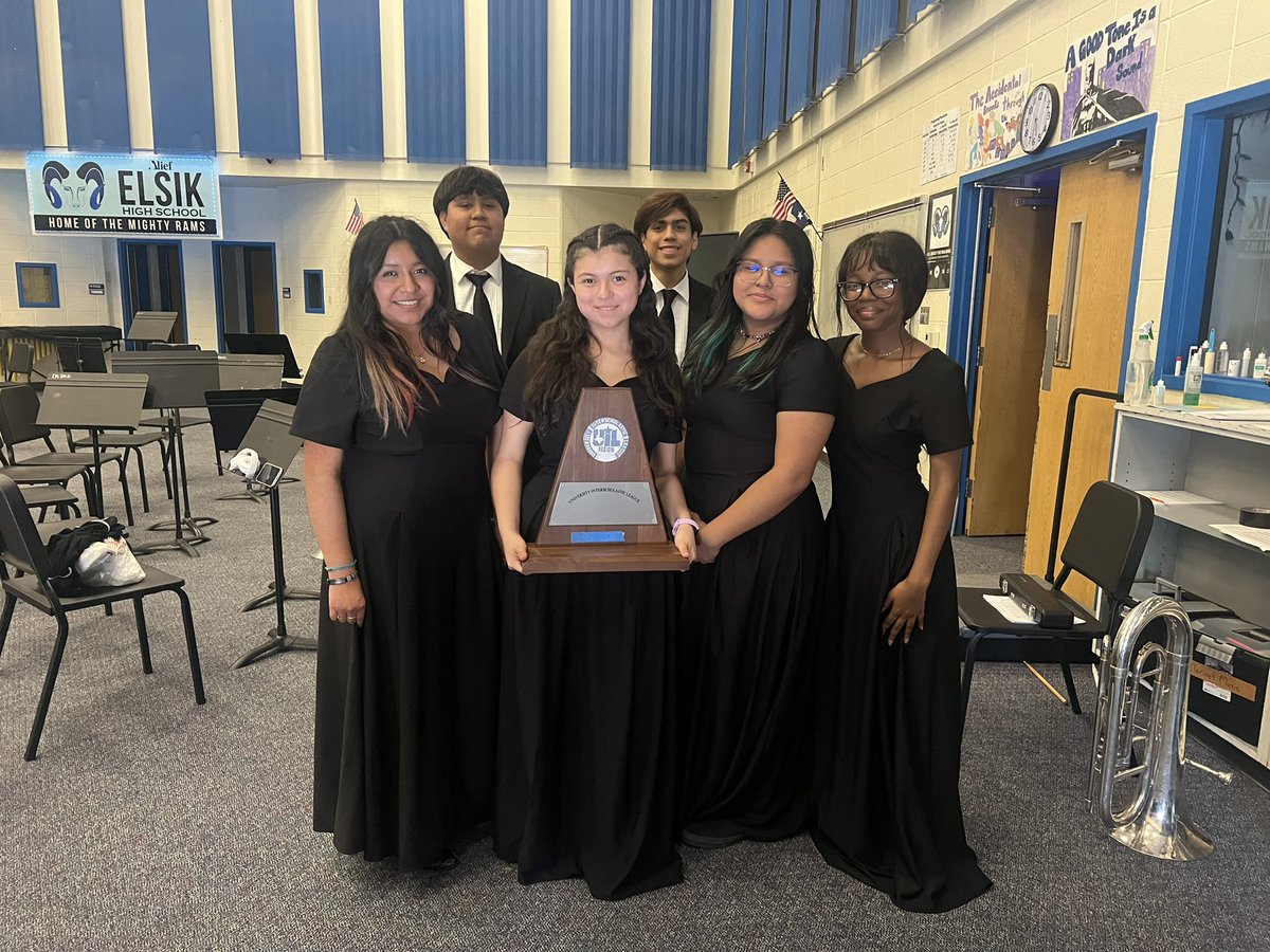 Congratulations to the varsity @ElsikBand on your prefect score at UIL Concert and Sight reading!!!!! All 1s baby!!!! @aliefFineArts @AliefISD @RenferdJoseph @ElsikHighSchool @ElsikNGCRams