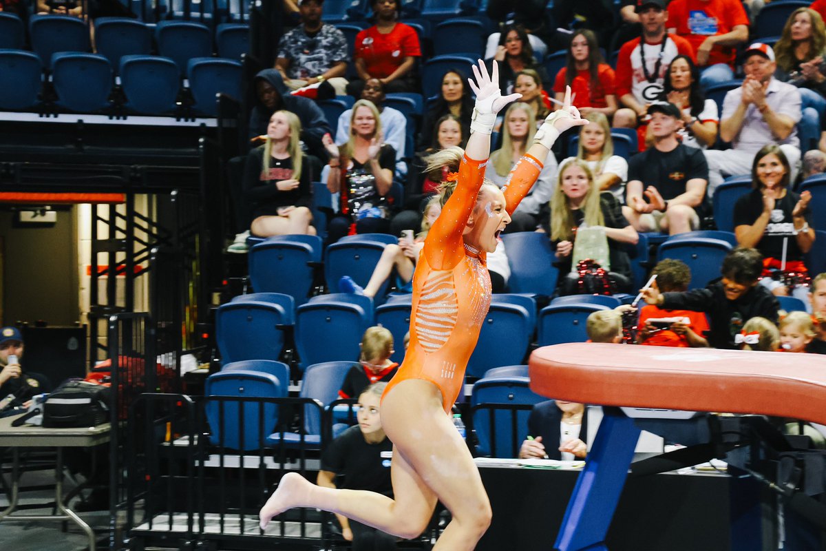 ClemsonGym tweet picture