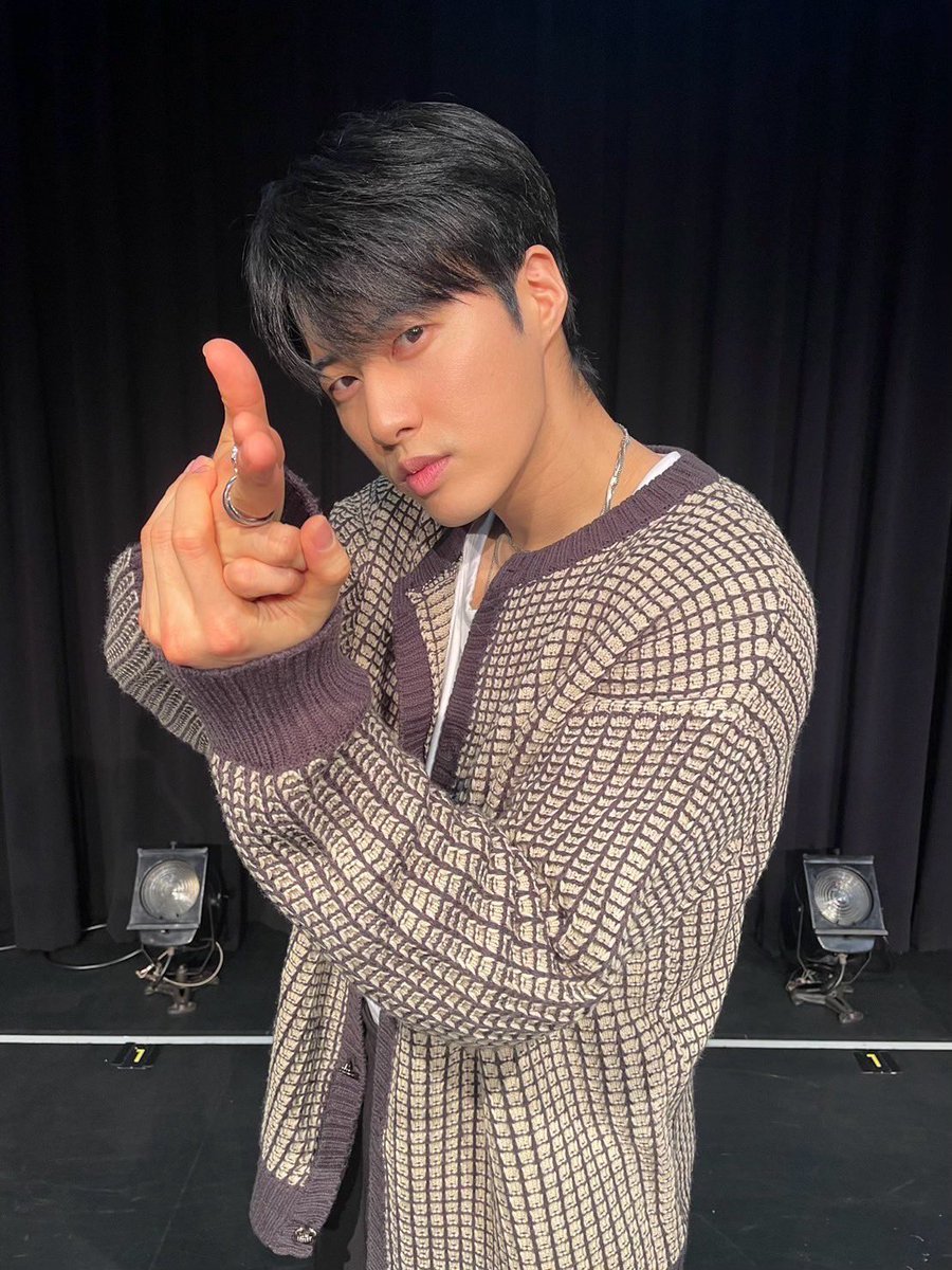 JOONHO_GYUMIN's tweet photo. 昨日は横浜mint hallにご来場頂き有難う御座いました💙
本日は👇🏻
🗒️ 2024年4月6日(土)
⏱️ ①16:00 / ②19:00
📍ドン・キホーテ横浜西口店5階特設会場
1部2部共に入場無料となりますので、お近くにお越しの際は是非、お越しください✨
#j1000人動員チャレンジ
#numberswithwings https://t.co/EL9XwDU8i1