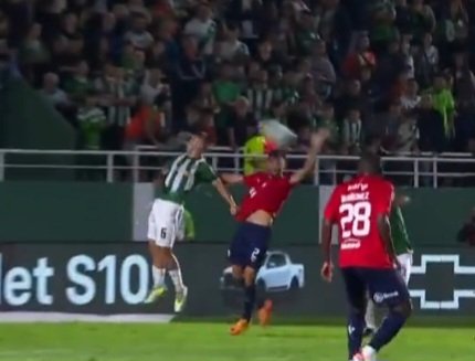 Mismos equipos, misma cancha, misma área. 2023 no fue penal para Banfield. 2024 fue penal para Independiente. Pero después lloran, cuando están más sucios que una papa.