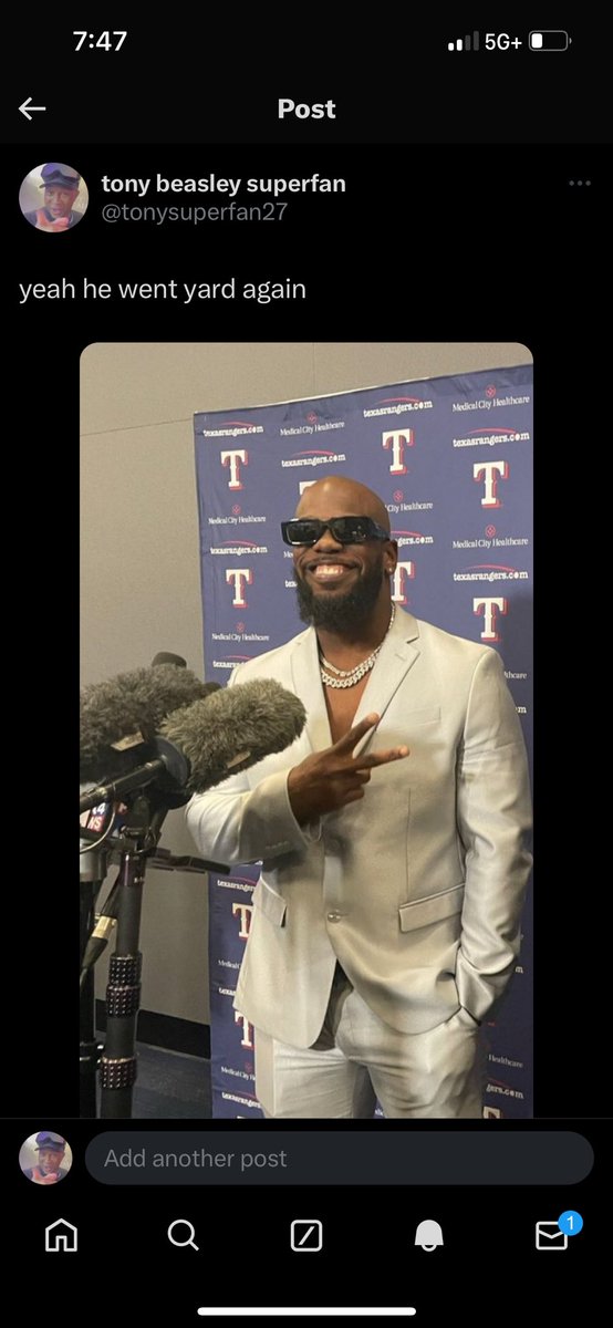 tonysuperfan27's tweet photo. yeah he went yard again https://t.co/jzSaxoLmAP