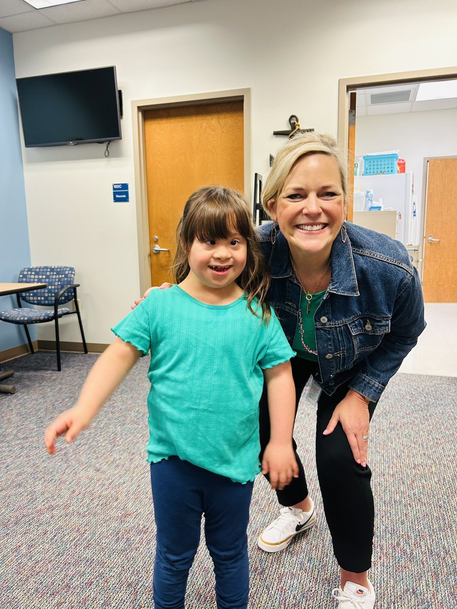 Angela Griffin tweet media