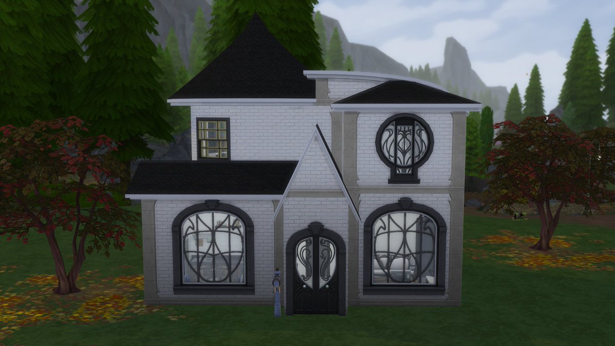 sims_six's tweet image. Ok so I know it has been a long time since I have posted but I am really proud of the shape of this house. Hopefully, I can add more outside decor with some more simoleons! #Sims4 #ShowMeYourBuilds #TheSims4