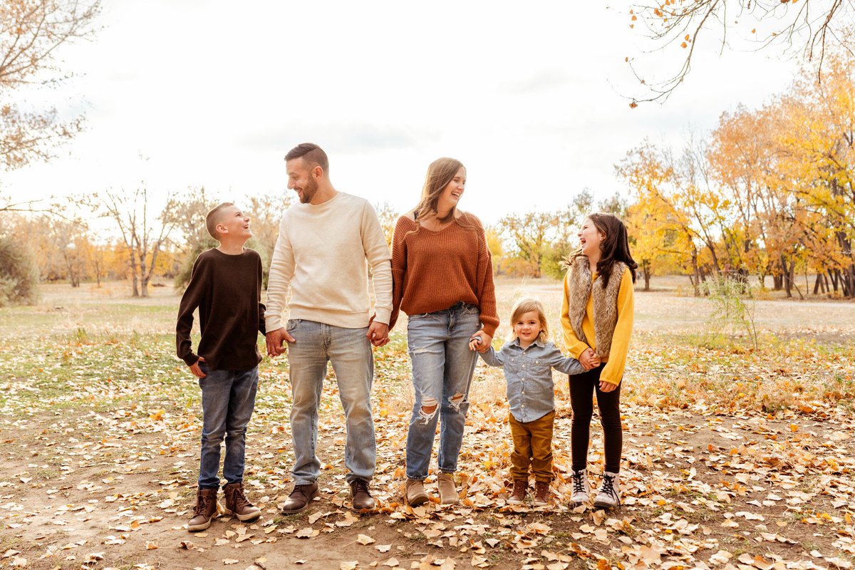 I'm the only Democrat in this race who can take on Lauren Boebert. I'm John, a working father of 3, addiction/recovery advocate, and THE Dem who can flip #CO4