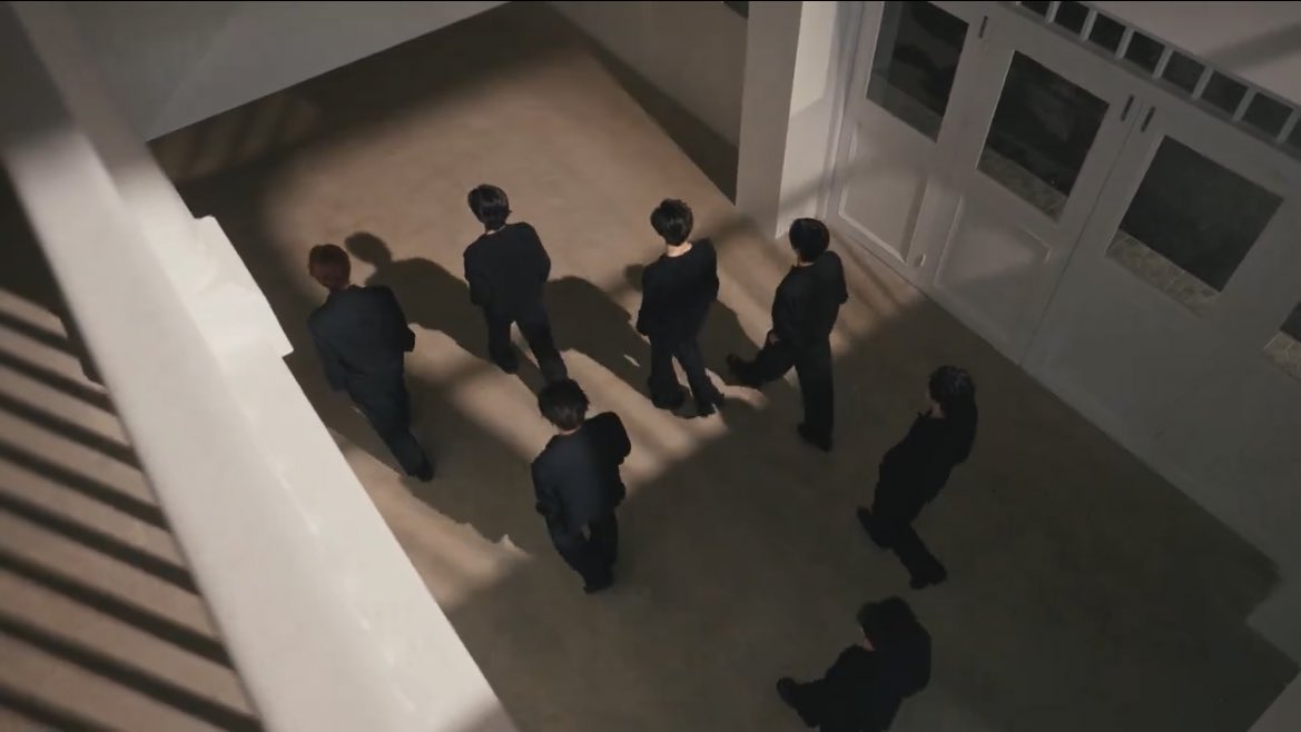 pocketzgallery's tweet photo. MEN IN BLACK. #enhypen https://t.co/AlhzTWxFkB