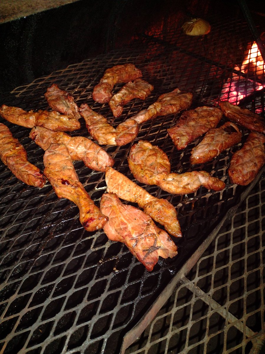 Team Smoke in Smoke Out holdin it down for the keds!