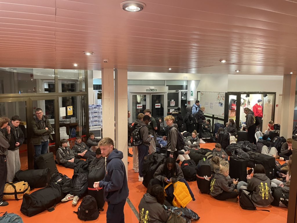 St Lawrence College | Ski Trips tweet media