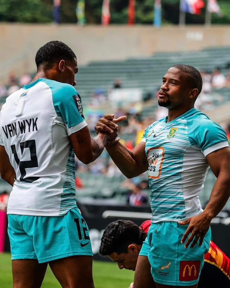 Amazing what happens when you have a coach that has played at that level - Global Sports News 

The #Blitzboks showcasing their hard work in Hong Kong 🔥⚡️

#HSBCSVNS
#PoweredByUnity
#WeBuyCars 
#GlobalSportsNews

©️Blitzboks
