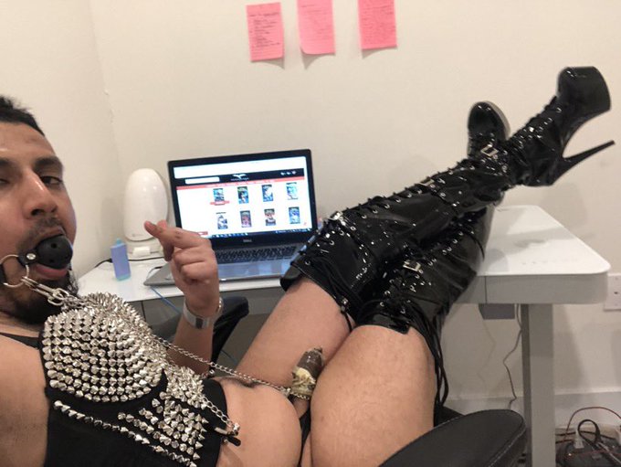 Look at this stupid whore! I&rsquo;m just exposing it, for what it is! I give everyone permission to be mean<a href="/tag/happyfathersday"class="tags"><span>#happyfathersday</span></a>