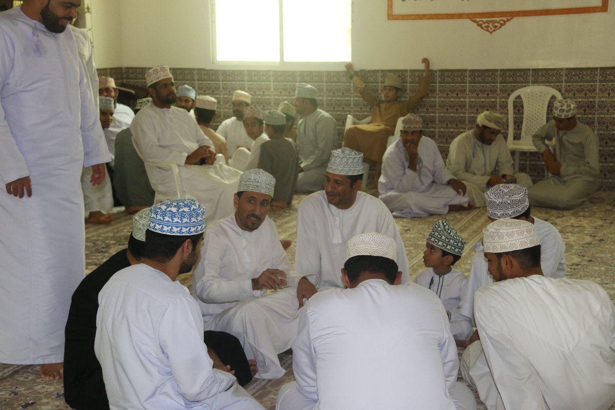 qabas1981's tweet photo. أختُتِمت مساء الجمعة المسابقة الثقافية الرمضانية بفريق القبس - بلدة الحليو - بفوز المجموعة ( الأولى). حيث تقام المسابقة كل يوم جمعة طوال شهر رمضان بمشاركة أهالي البلد بتنظيم اللجنة الثقافية بالفريق تحت إشراف كلاً من أ. موسى العامري. محمود العامري. 

#اللجنة_الإعلامية_بفريق_القبس. https://t.co/MA1CXxAJkR