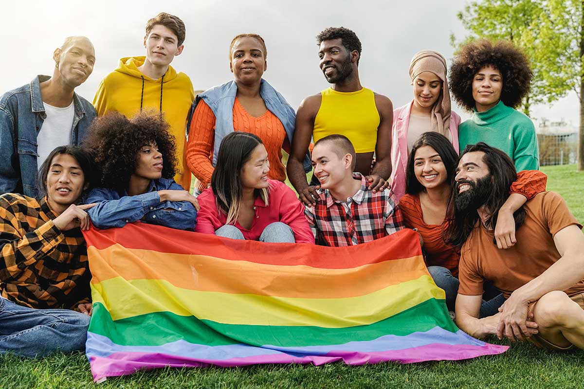 ¿Estamos preparados para adentrarnos en el #marketing #LGBTQ+? Es esencial encontrar el equilibrio entre el apoyo genuino y el miedo a posibles críticas. 🏳️‍🌈 La autenticidad y la inclusión son fundamentales para conectarse con este mercado diverso. @ccglar