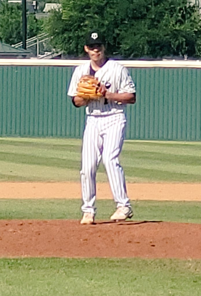 Great team win over LEE!
WP: Josh Escobedo <a href="/JoshEscobedoo/">Josh†</a> 5IP, 5K's
J. Neely <a href="/jakewneely/">Jake Neely</a> 2-4, R, 3RBI, 💣
L. Garrett <a href="/lgarrett0607/">Luke Garrett</a> 1-3, R, RBI, 💣
L. Flores, 2-3, 2R
H. Hernandez <a href="/hector34_h/">Hector Hernandez</a> 2-3, R, 3RBI
<a href="/NISDClark/">Tom C. Clark HS</a> <a href="/SAAREABALL/">San Antonio Area Baseball</a> 
#WinTheDay