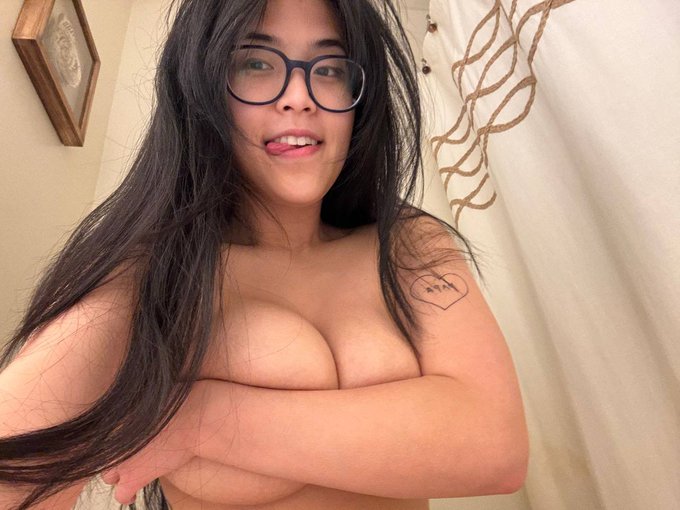 say ‘hi’ and i’ll send you the ?️ version in your DMs https://t.co/W4aOnjEgnx