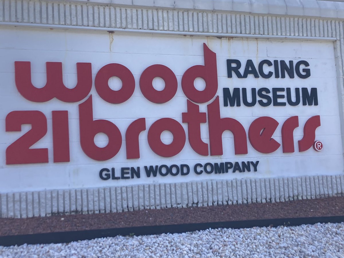 My current retired teacher road trip  took me to Stuart, VA. This is the home of the oldest NASCAR race team, Wood Brothers Racing. I’ve enjoyed watching NASCAR since I was young, and I’ve always rooted for the 21 car. I met NASCAR legend Leonard Wood. #NASCAR #woodbrothers