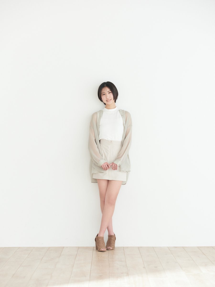 studio_250's tweet photo. 事務所オーディション用の撮影をさせていただきました。俳優、モデル両方の用途で使えるよう撮影させていただきました。自然光や窓灯りようなライティングで爽やかなイメージのお写真に仕上がりました。
https://t.co/f3uX1XPse3

#宣材写真 #プロフィール写真 https://t.co/iA6b6dREpu